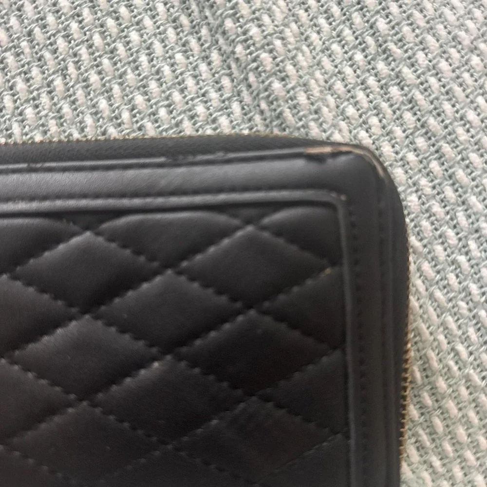 Black quilted leather women's wallet